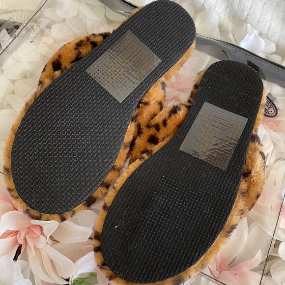 New ! Steve Madden sets slippers sz 7 - Picture 3 of 5